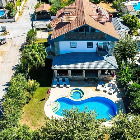 Fireplace - Bbq - Sleeps 10 - Parking - Pool Vila Mugla