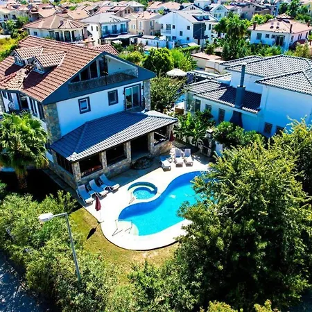 Fireplace - Bbq - Sleeps 10 - Parking - Pool * Muğla